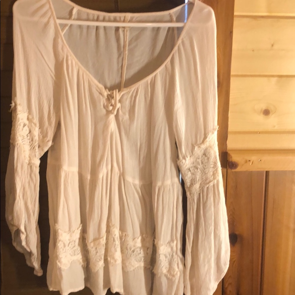 Elegant hollister blouse